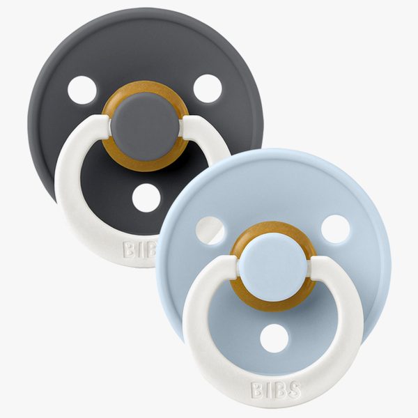 BIBS Colour Napp 2-pack Latex Stl 1 Rund, Iron Glow/Baby Blue Glow – vardagsverktyg från första matskeden